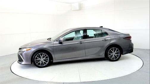 2022 Toyota Camry XLE