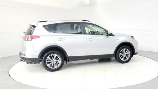 2016 Toyota RAV4 Hybrid XLE