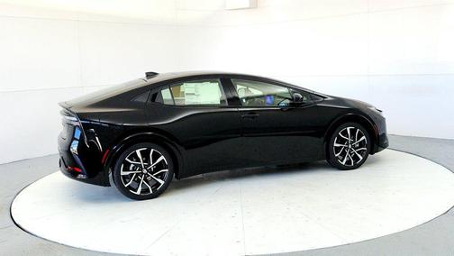Inked 2027 Toyota Prius Plug-In Hybrid XSE