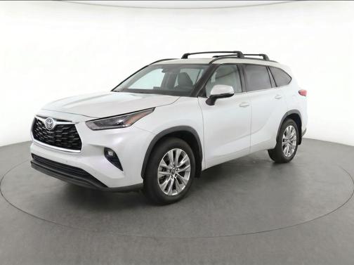 Wind Chill Pearl 2023 Toyota Highlander Limited