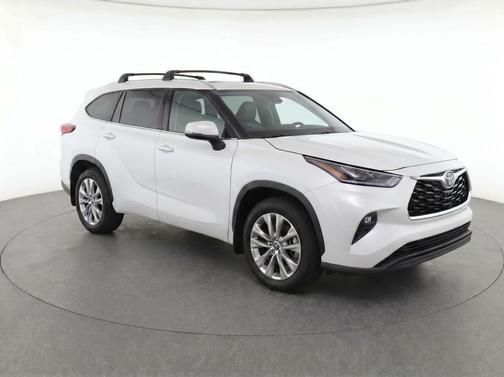 Wind Chill Pearl 2023 Toyota Highlander Limited
