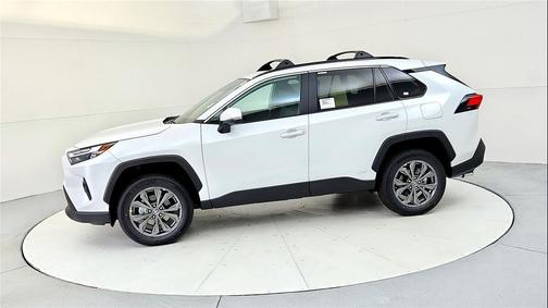 2025 Toyota RAV4 Hybrid XLE Premium