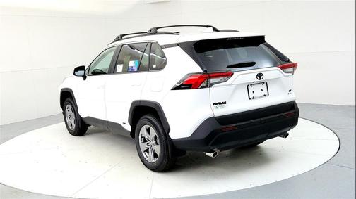 2025 Toyota RAV4 Hybrid LE
