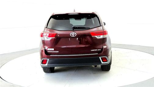 Ooh La La Rouge Mica 2019 Toyota Highlander Limited