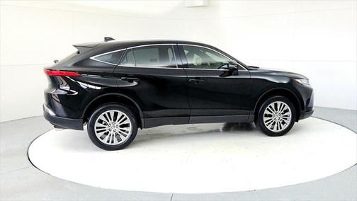 2022 Toyota Venza XLE
