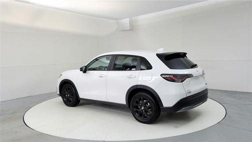 Platinum White Pearl 2025 Honda HR-V AWD Sport