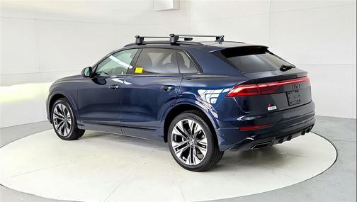 2024 Audi Q8 55 Premium Plus