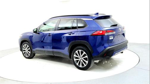 2022 Toyota Corolla Cross XLE