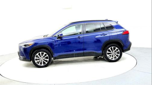 2022 Toyota Corolla Cross XLE