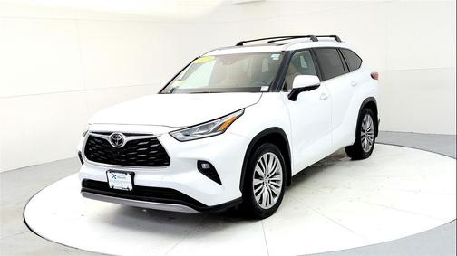 2023 Toyota Highlander Platinum
