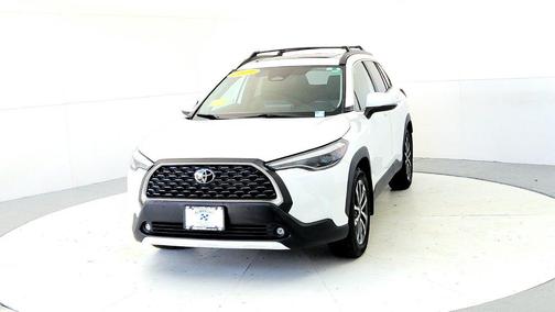 Wind Chill Pearl 2024 Toyota Corolla Cross XLE