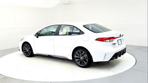 Ice Cap 2026 Toyota Corolla SE