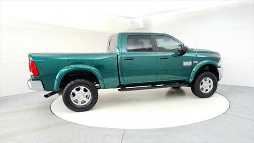 2017 RAM 3500 SLT Crew Cab 4x4 6'4' Box
