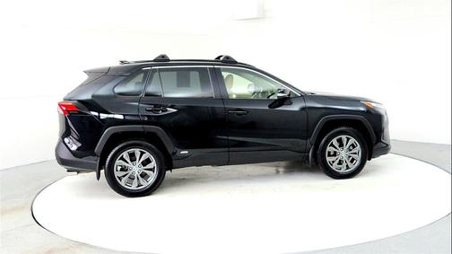2023 Toyota RAV4 Hybrid XLE Premium