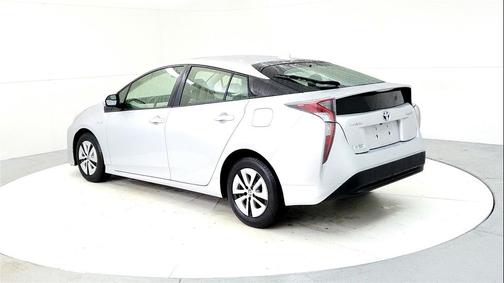 2016 Toyota Prius Three