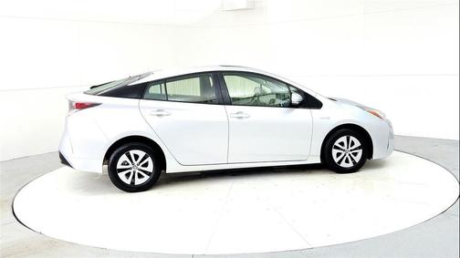 2016 Toyota Prius Three