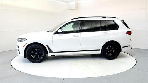 2020 BMW X7 M50i