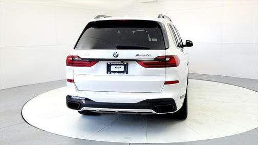 2020 BMW X7 M50i