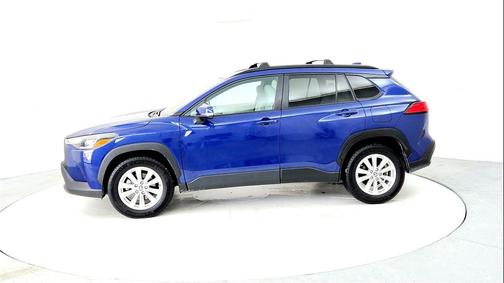 2023 Toyota Corolla Cross LE
