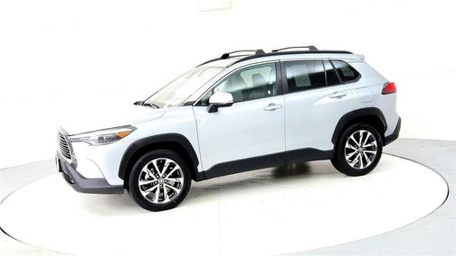 2022 Toyota Corolla Cross XLE