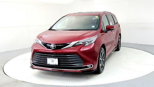 Ruby Flare Pearl 2026 Toyota Sienna Platinum