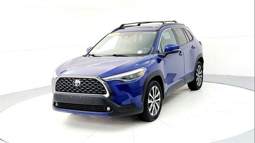 2023 Toyota Corolla Cross XLE