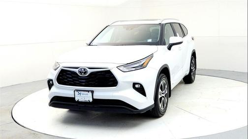 2026 Toyota Highlander Hybrid XLE