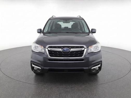 Dark Gray Metallic 2018 Subaru Forester 2.5i Limited