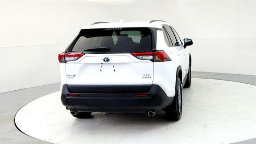 White 2022 Toyota RAV4 Hybrid XLE