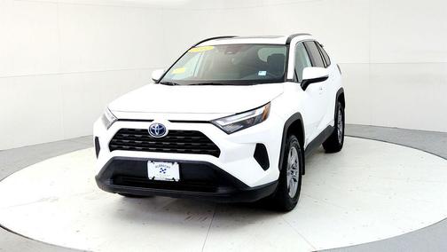 White 2022 Toyota RAV4 Hybrid XLE