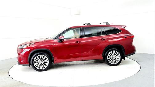2023 Toyota Highlander Platinum