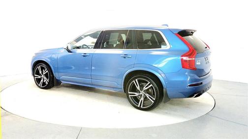 2018 Volvo XC90 Hybrid T8 R-Design