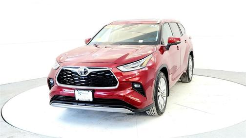 2023 Toyota Highlander Platinum