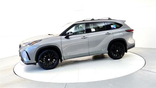 2026 Toyota Highlander XSE