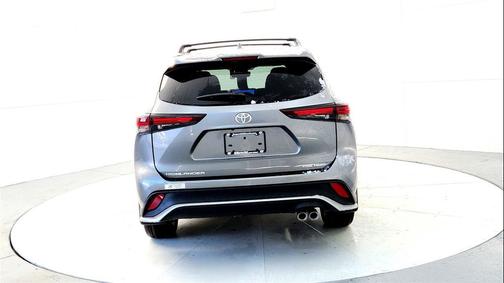 2026 Toyota Highlander XSE