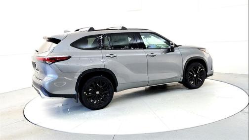 2026 Toyota Highlander XSE