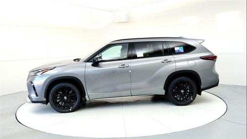 2026 Toyota Highlander XSE