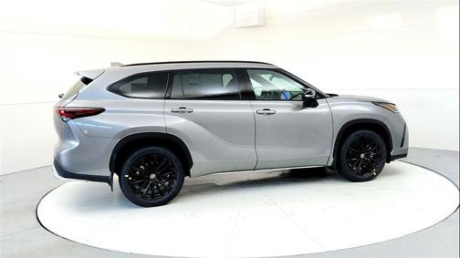2026 Toyota Highlander XSE
