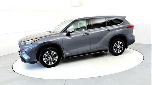 2020 Toyota Highlander Hybrid XLE
