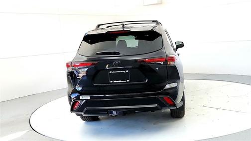 2025 Toyota Highlander Hybrid XLE