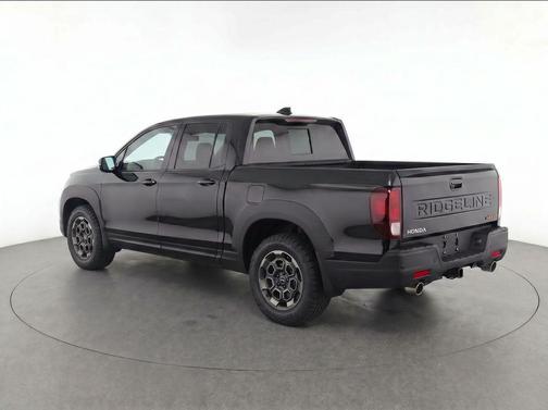 Crystal Black Pearl 2025 Honda Ridgeline TrailSport+