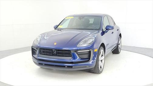 2022 Porsche Macan Base