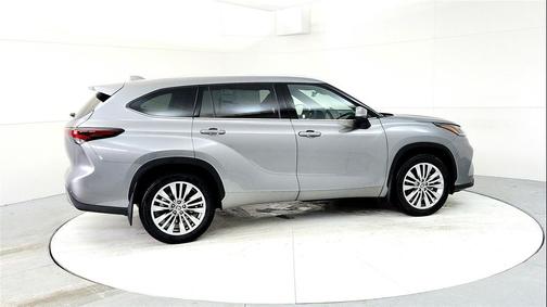 2026 Toyota Highlander Platinum