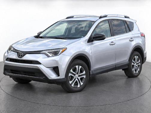Silver Sky Metallic 2018 Toyota RAV4 LE