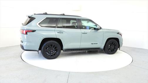 2024 Toyota Sequoia SR5
