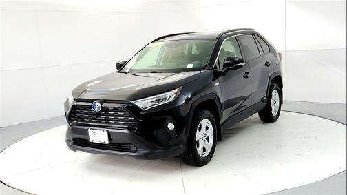 2020 Toyota RAV4 Hybrid XLE