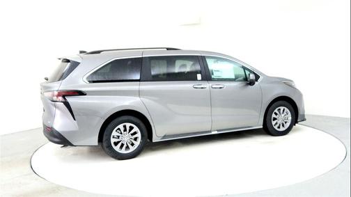Heavy Metal 2026 Toyota Sienna XLE