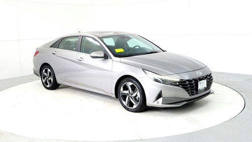 Fluid Metal 2023 Hyundai ELANTRA Limited