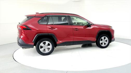 2022 Toyota RAV4 Hybrid LE