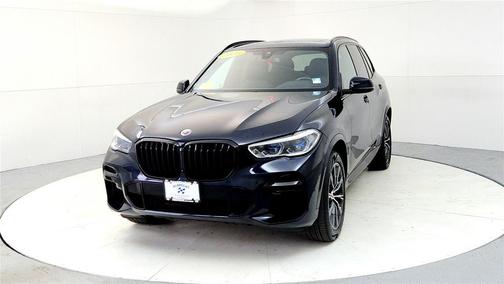 Carbon Black Metallic 2023 BMW X5 M50i